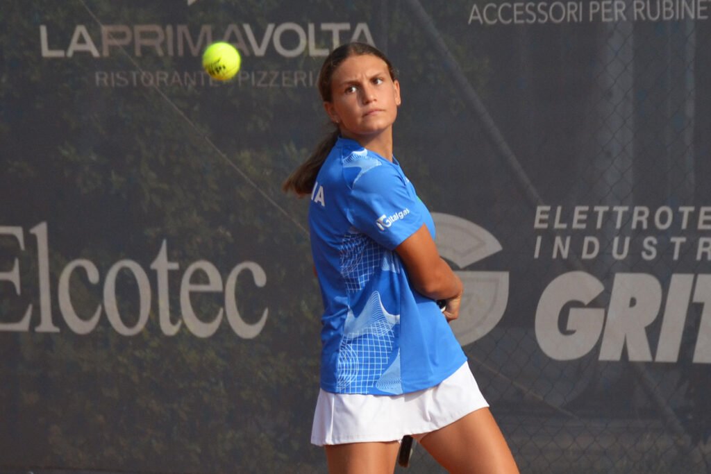 La ligure Giorgia Lanza, classe 2012: ha vinto singolare e doppio nel successo azzurro contro la Svezia (foto Omar Baldussi)